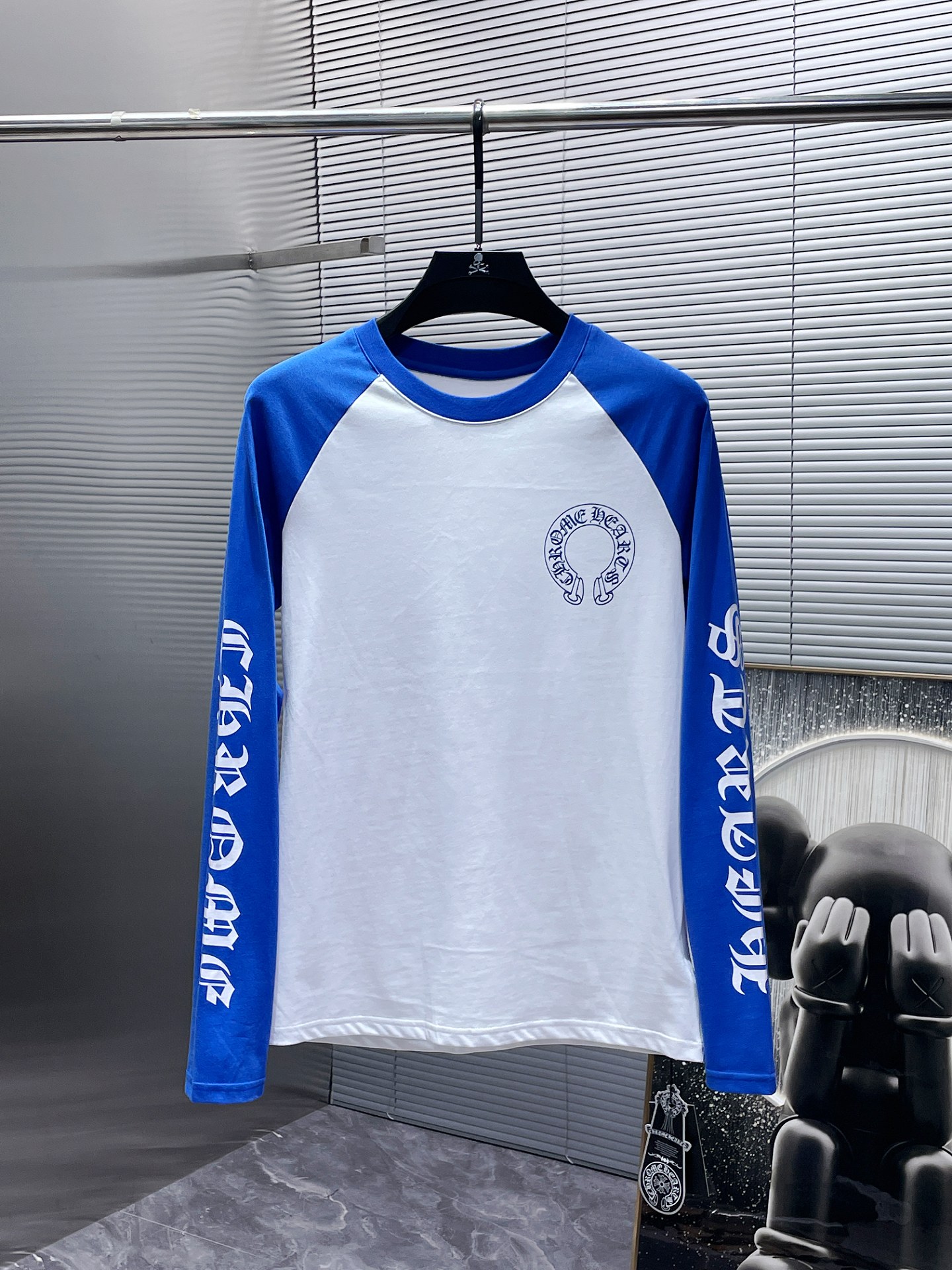 Ch*0me He**ts Ch*0me He**ts white blue baseball longsleeve