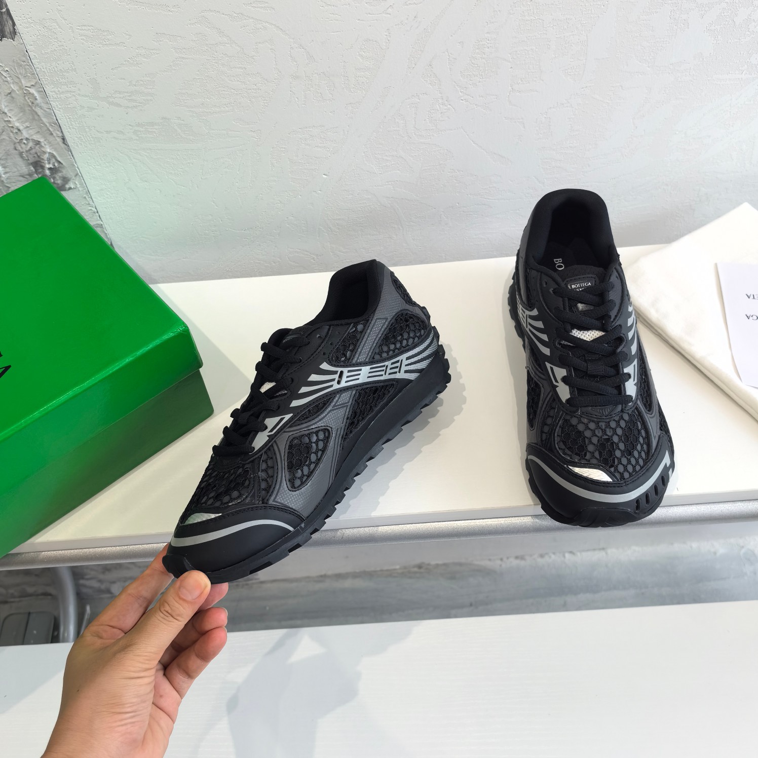 b0tte*a Ven*ta orbit black 741357v2x401000